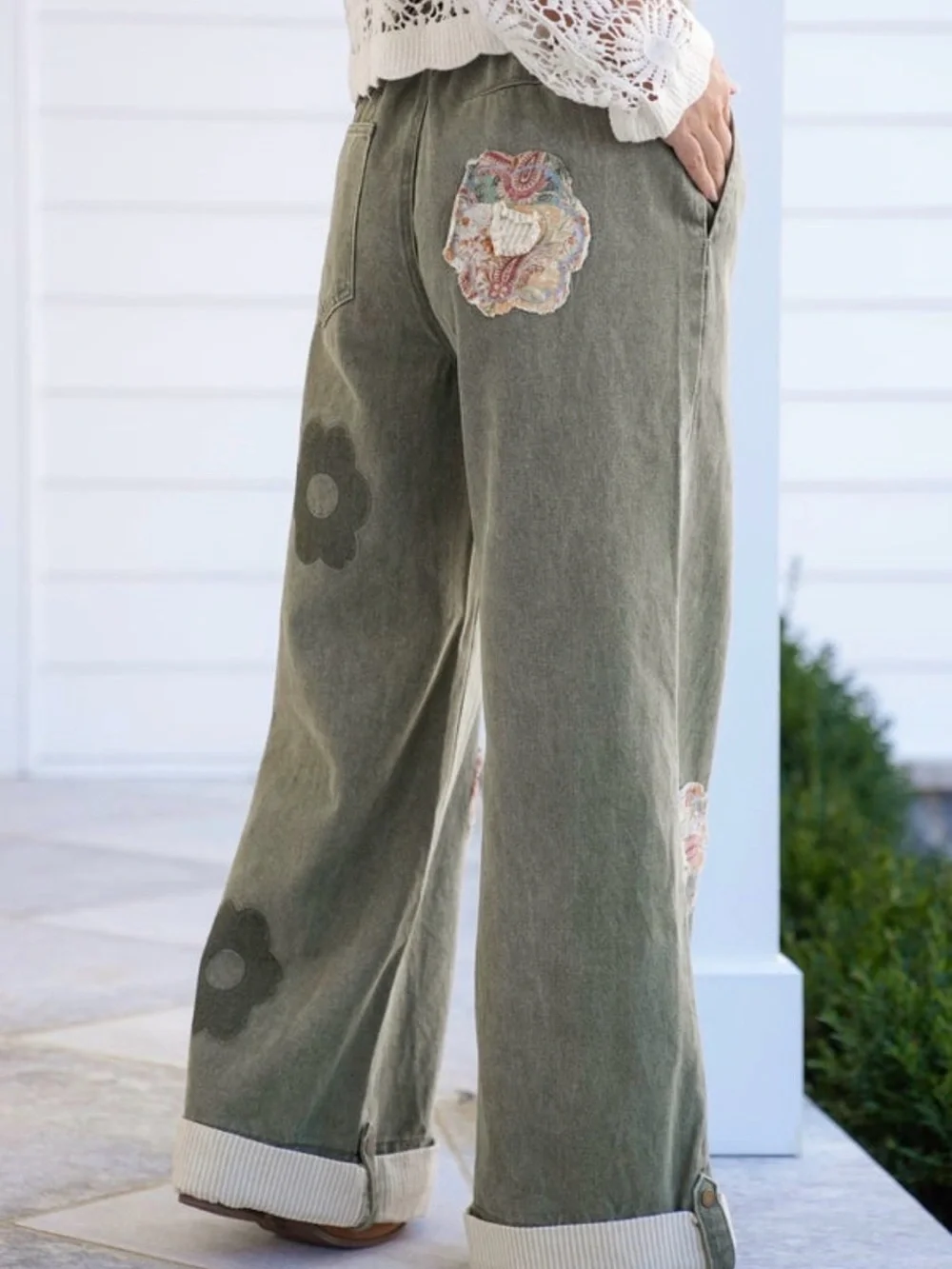 POL Boho Olive Green Wide-Leg Floral Patch Pants - Picture 3 of 7